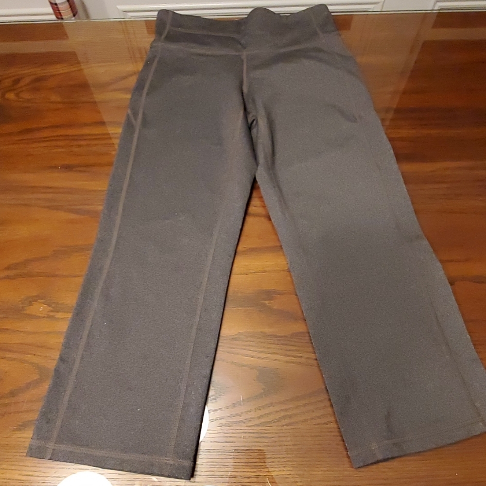 Athleta Gray Cropped Leggings size XS